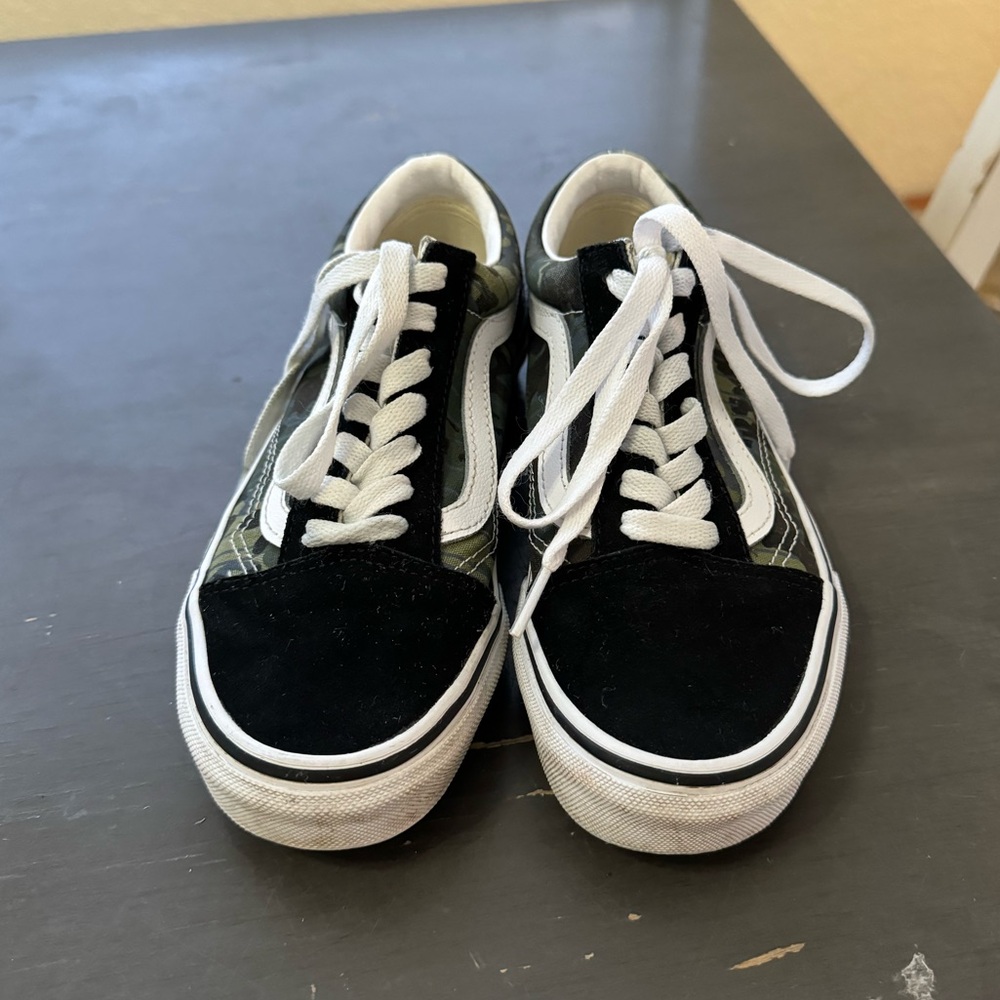 Vans - Old Skool Shoe Black & Camo - Boys Size 3.5